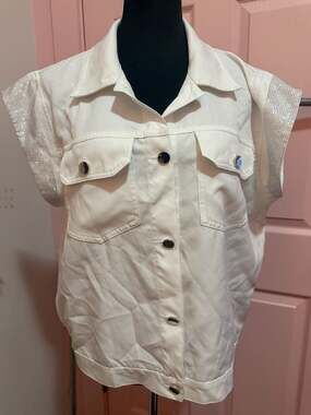 White Rhinestone Embellished Sleeveless Denim Jacket Vest, fit like a Medium